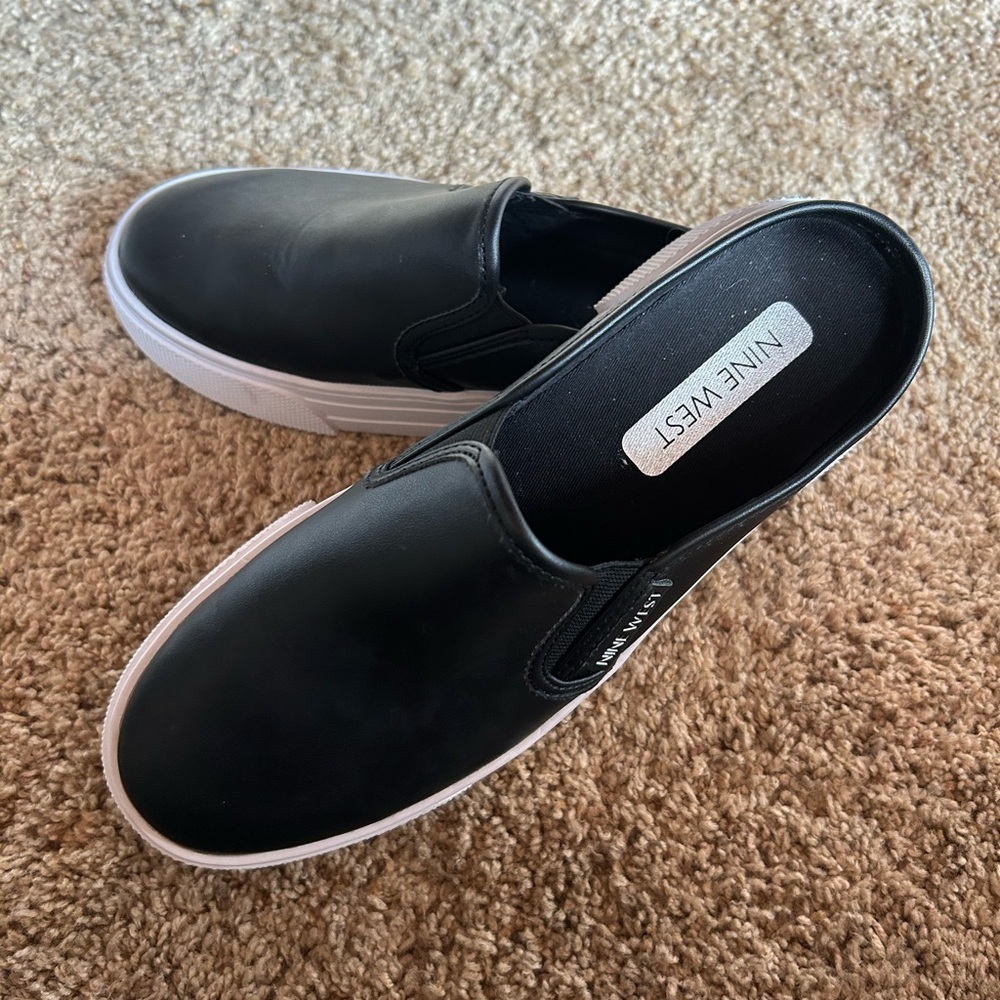 Nine West /Woman’s/ NWOT OR BOX Black Slip-On Shoes / Size 7.5 /